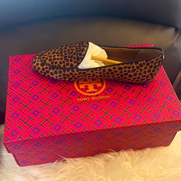 Tory Burch flats shoes!!! Brand new